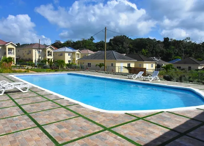Holiday home Experience Luxury & Serenity-your Perfect Getaway Ocho Rios
