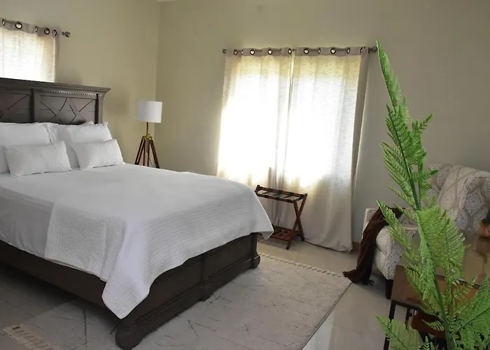 Experience Luxury & Serenity-your Perfect Getaway Ocho Rios