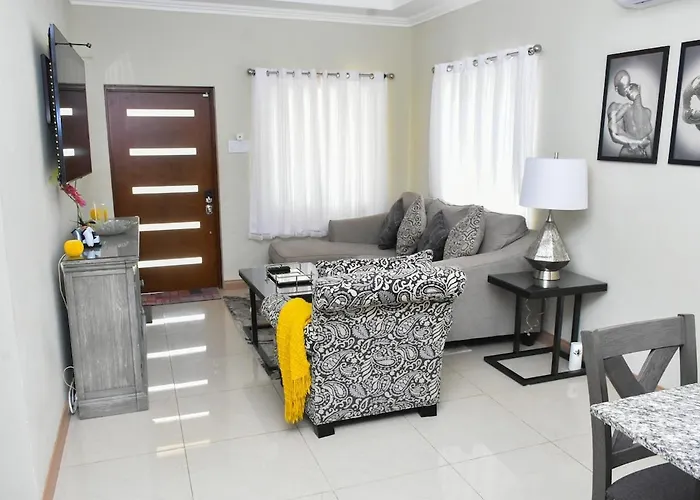 Experience Luxury & Serenity-your Perfect Getaway