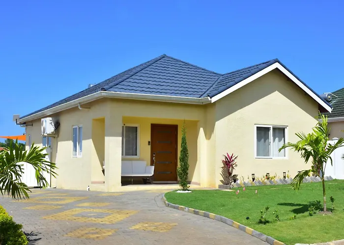 Holiday home Experience Luxury & Serenity-your Perfect Getaway