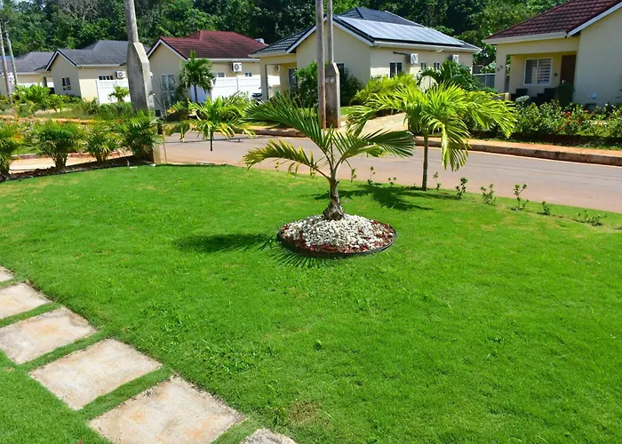 Experience Luxury & Serenity-your Perfect Getaway Holiday home Ocho Rios